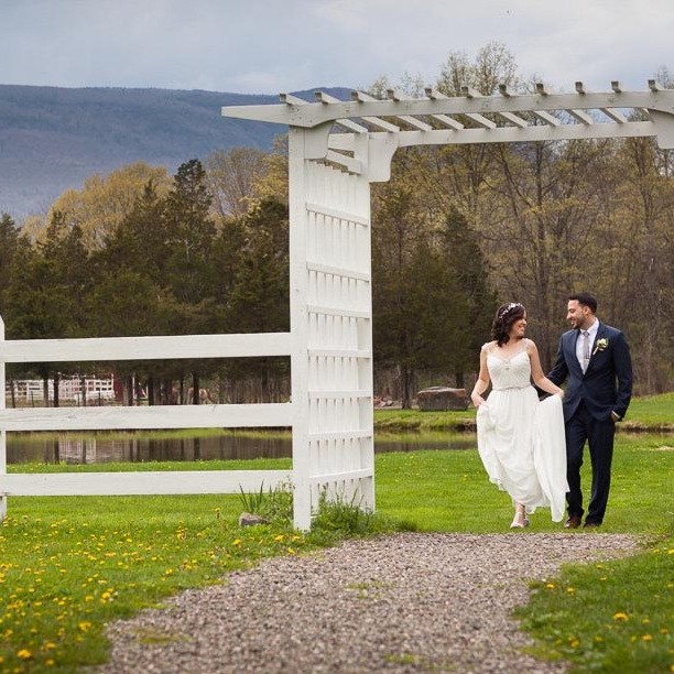 Kaaterskill Inn Catskill NY Wedding